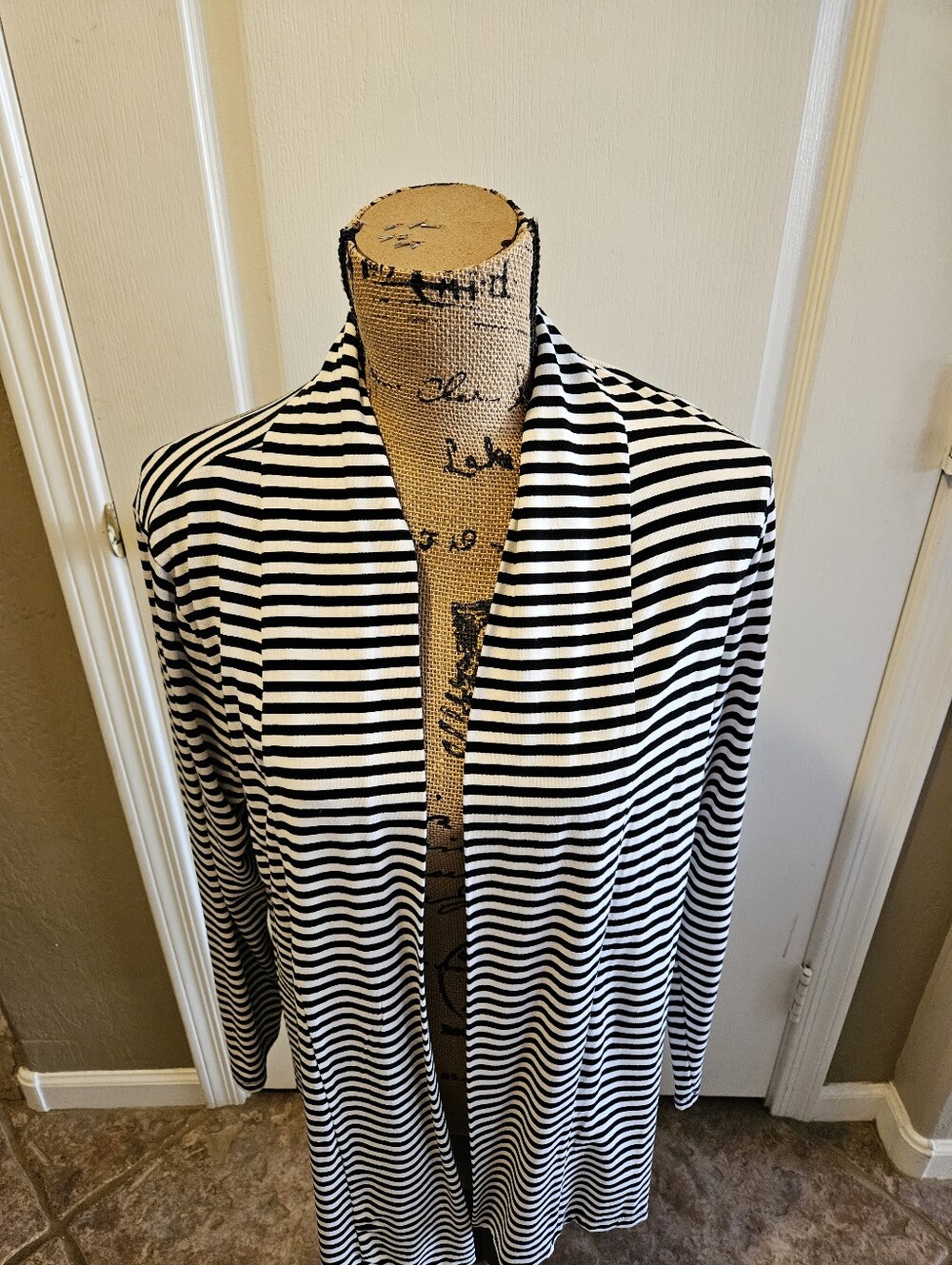 NEW ☆ Vince Camuto Jacket, Size Large, Brand NEW!
